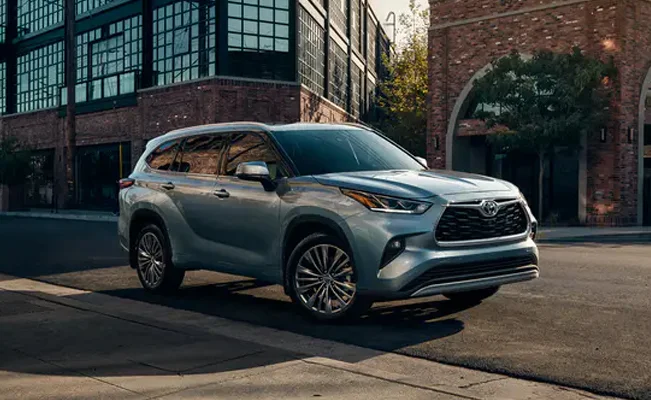 Toyota Highlander best 8 seater cars in USA