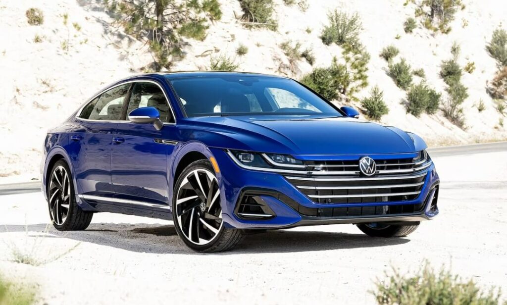 Best full size luxury sedans 2024