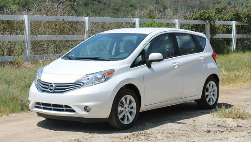 nissan versa cars with 40 mpg under $10k