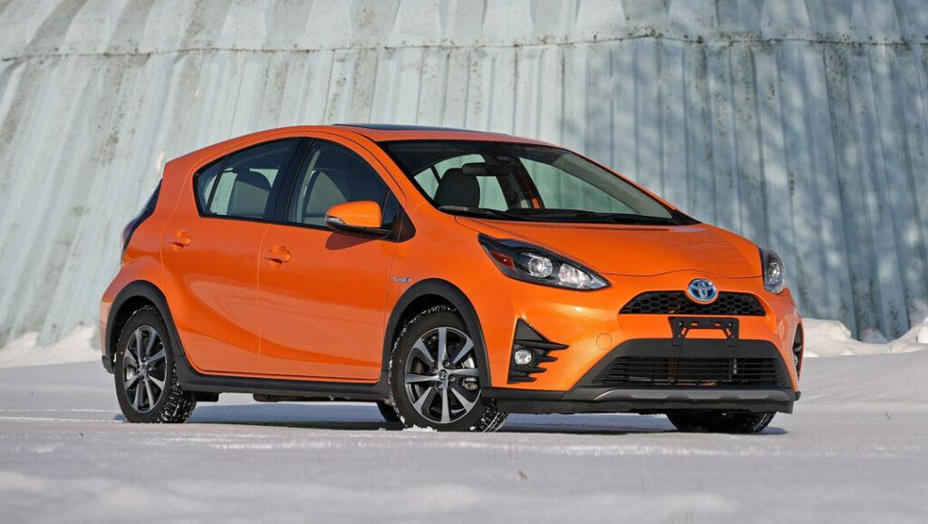 most fuel efficient cars under 7k